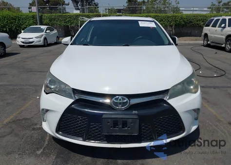 2015 Toyota Camry Se z USA, uszkodzony, nr VIN 4T1BF1FK6FU995161